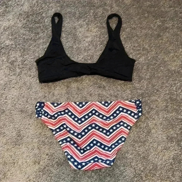 Flag Bikini - Picture 2 of 3